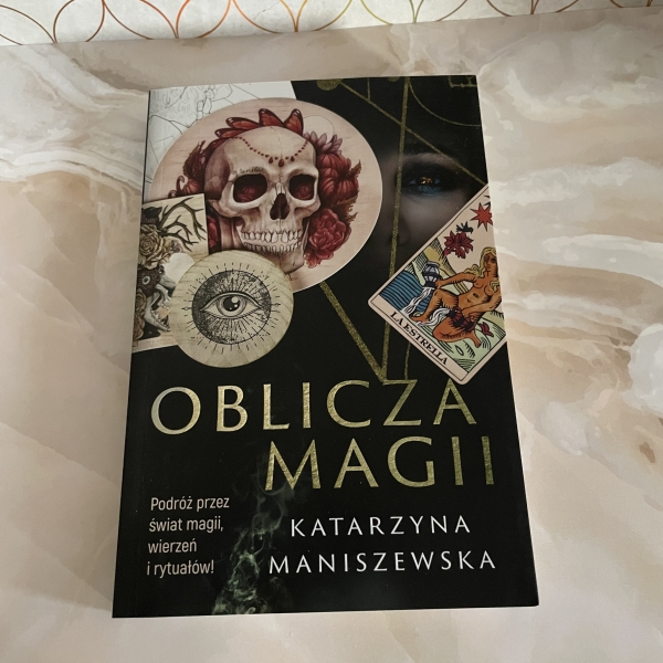 Oblicza magii - Katarzyna Maniszewska