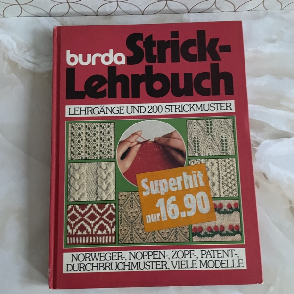 Burda - Strick- Lehrbuch lahrgange und 200 Strickmuster