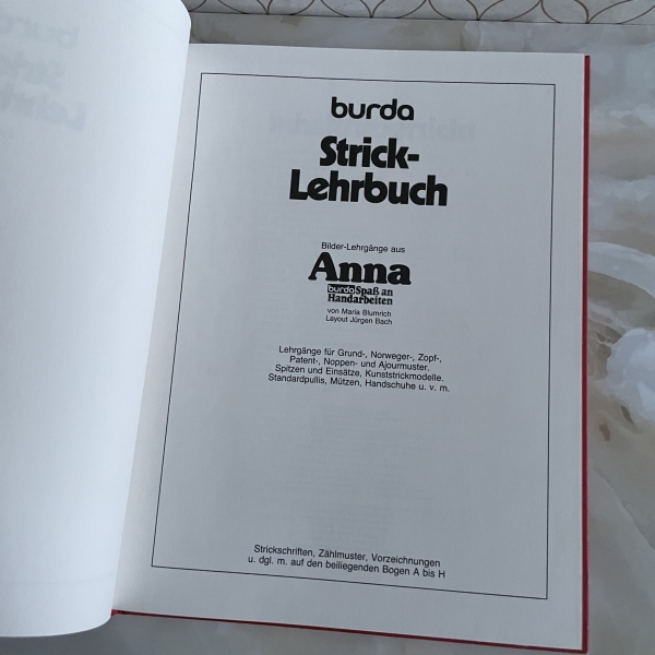 Burda - Strick- Lehrbuch lahrgange und 200 Strickmuster