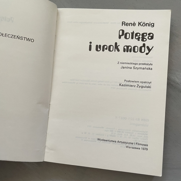 Potęga i urok mody - Rene Konig